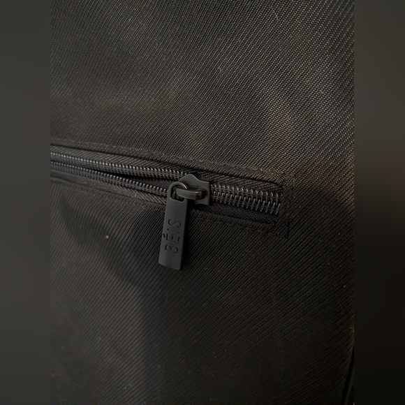 Beis Large Travel Backpack - Picture 4 of 8